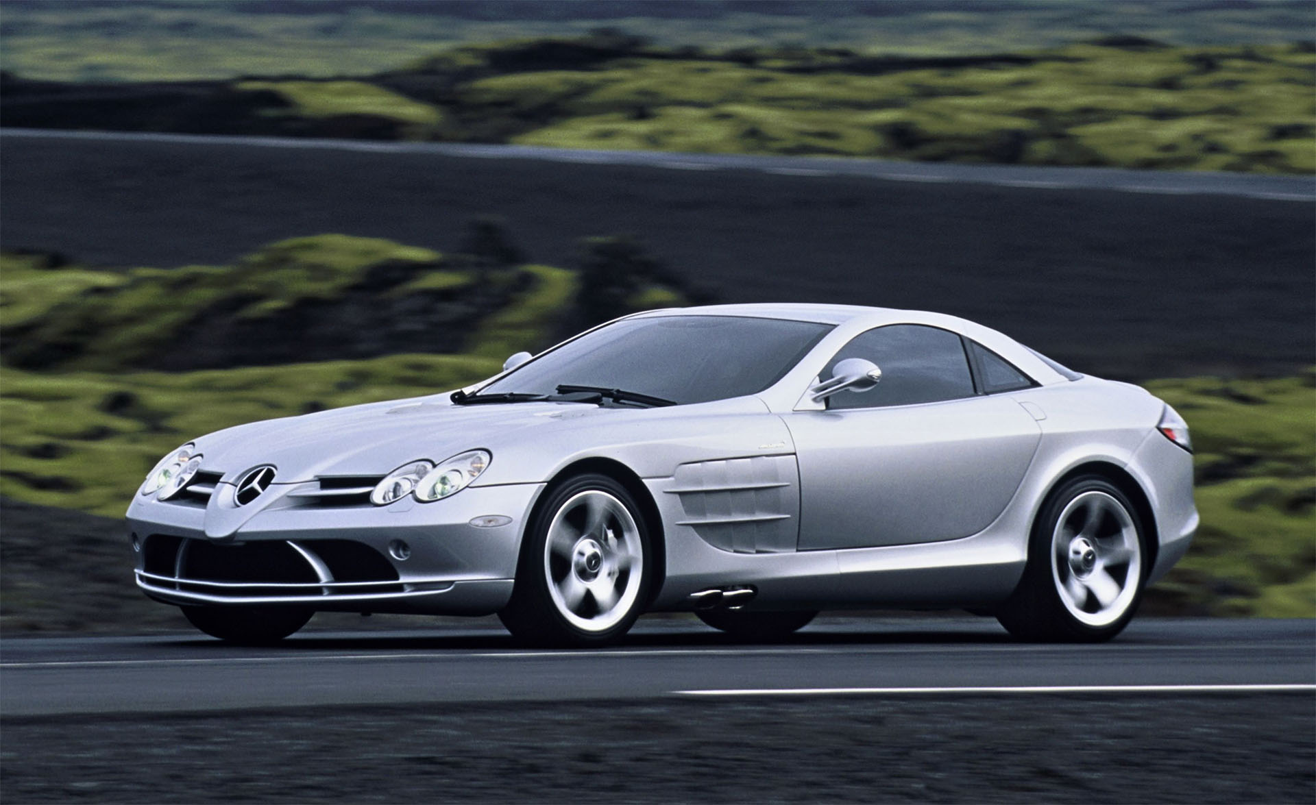 Mercedes SLR McLaren – Między luksusem a piekłem prędkości