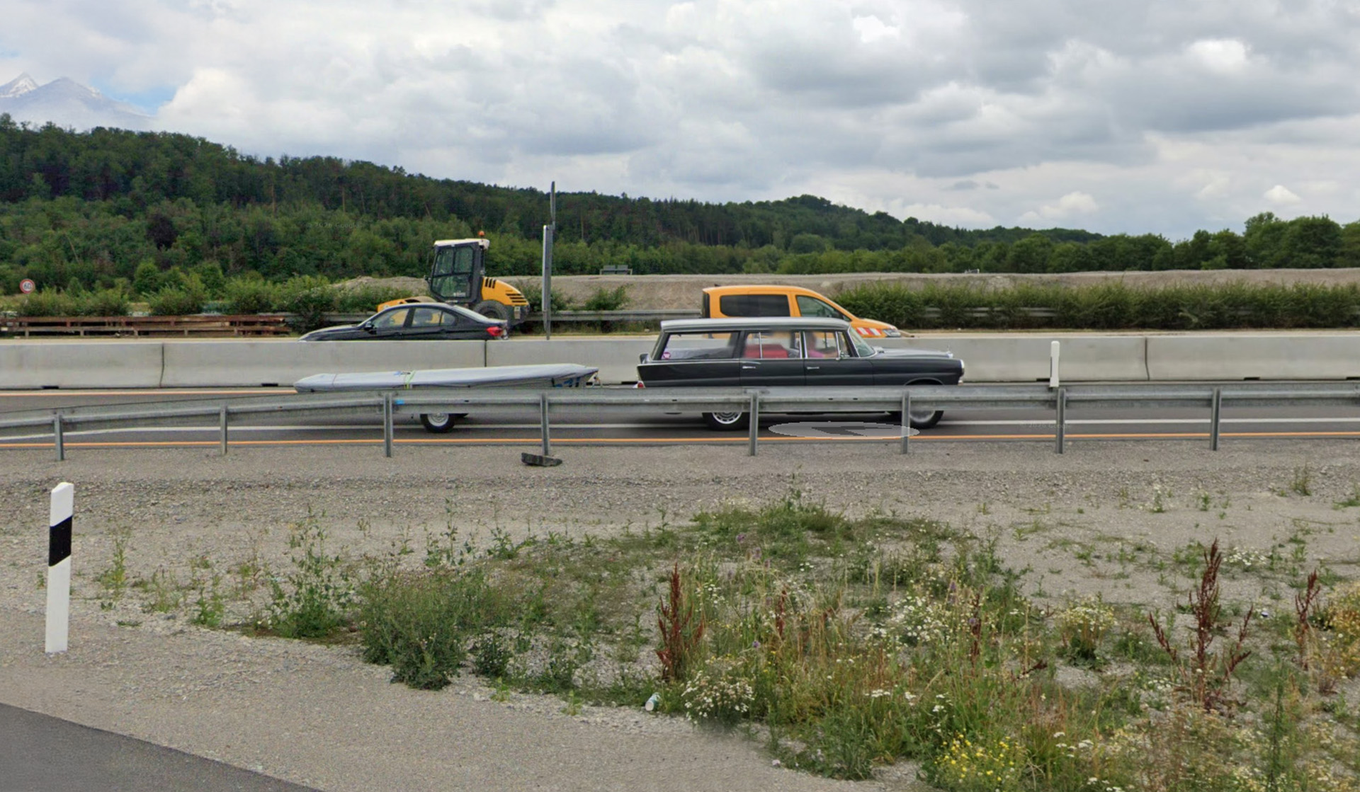 Mercedes W110 kombi na Google Maps